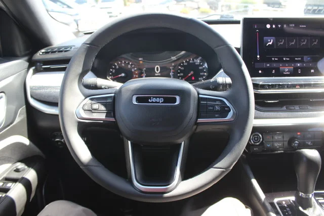 Used 2024 White Jeep Latitude image 14