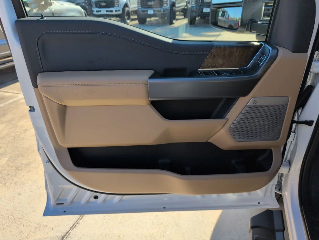 New 2026 White Ford Lariat image 30
