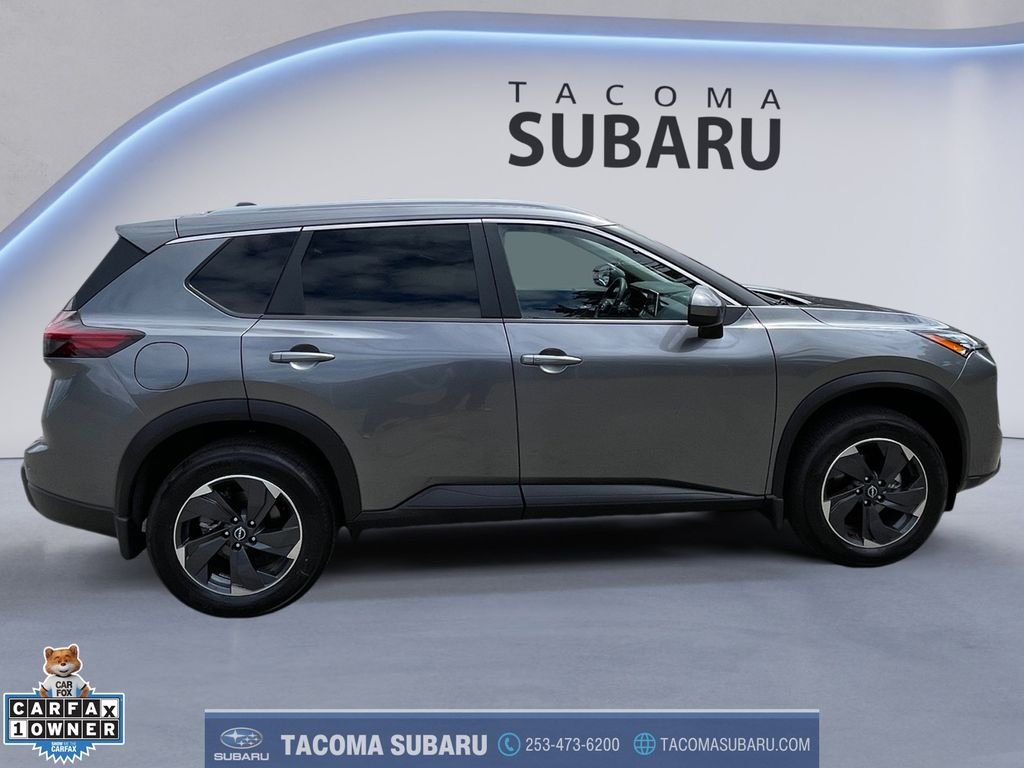 Used 2025 Gray Nissan SV image 6