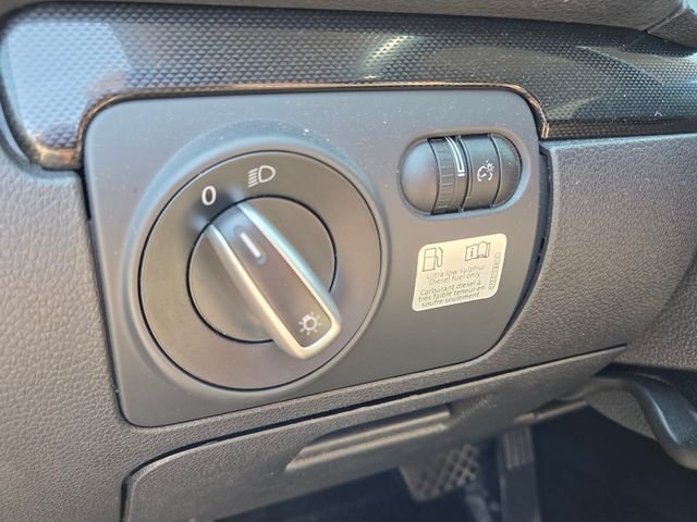 Used 2013 Black Volkswagen 2.0L TDI image 29