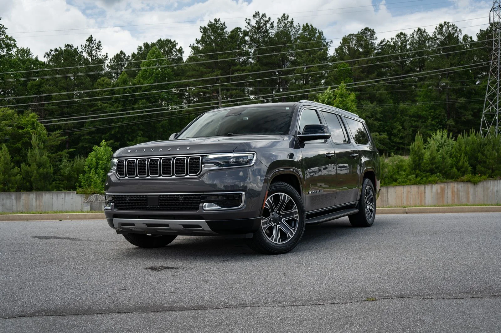2024 Jeep Wagoneer L Series II 4WD's photo