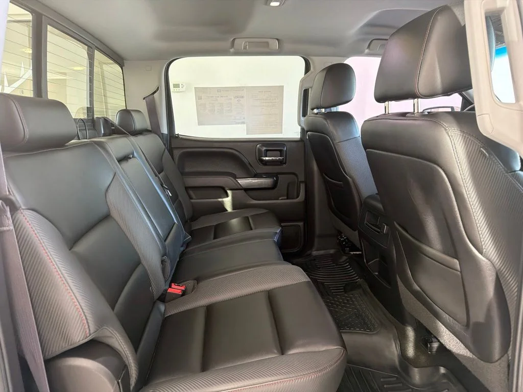 Used 2015 White Diamond Tricoat GMC SLT image 33