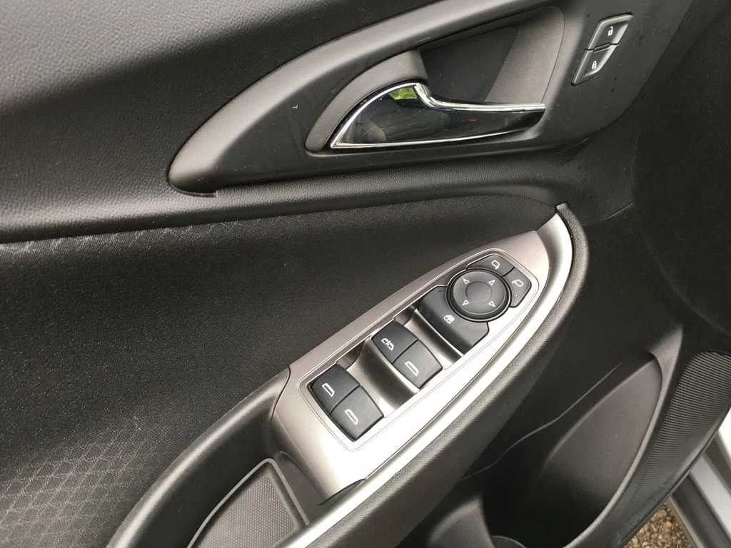 Used 2025 Gray Chevrolet LT image 20