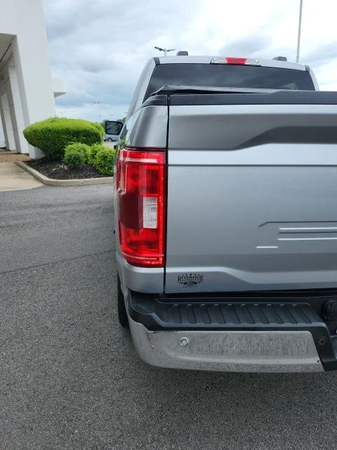 Used 2023 Silver Metallic Ford XLT image 12