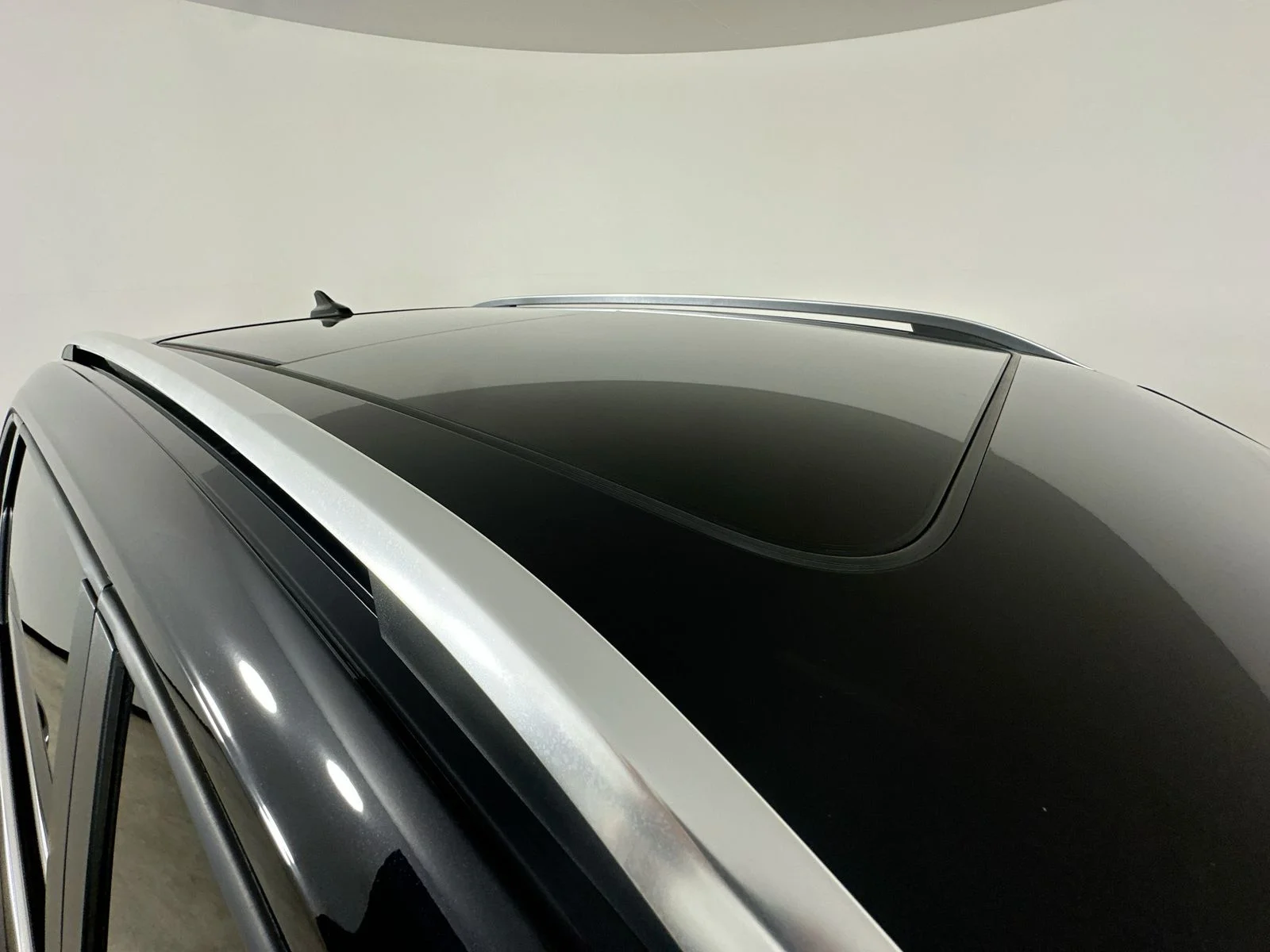Used 2022 Black Volkswagen  image 12