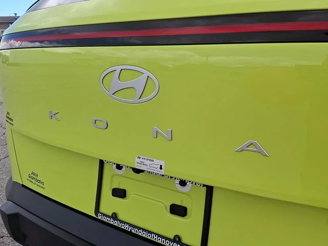 Certified Used 2025 Yellow Hyundai SE image 31