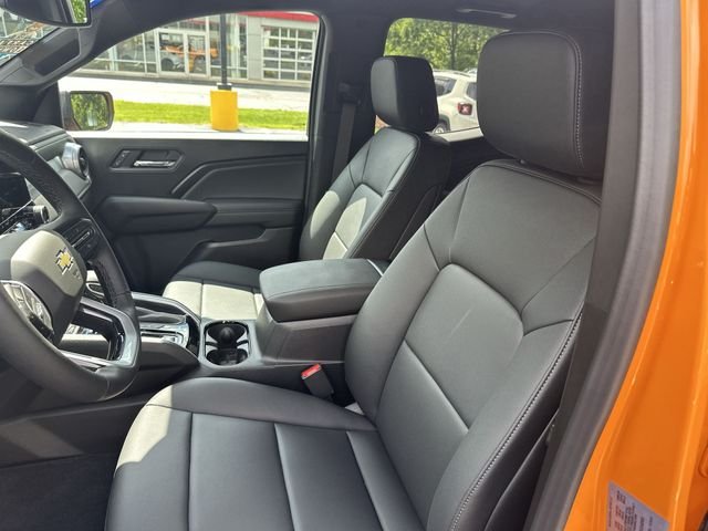 Used 2025 Orange Chevrolet LT image 15