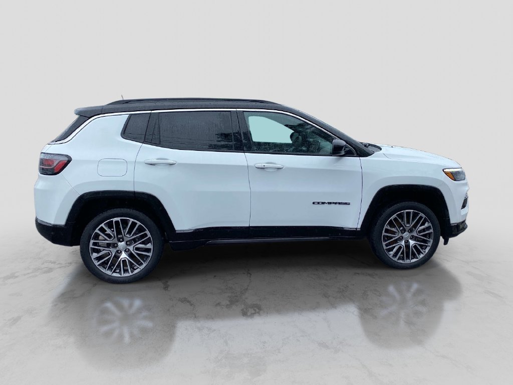 Used 2023 White Jeep Limited image 11