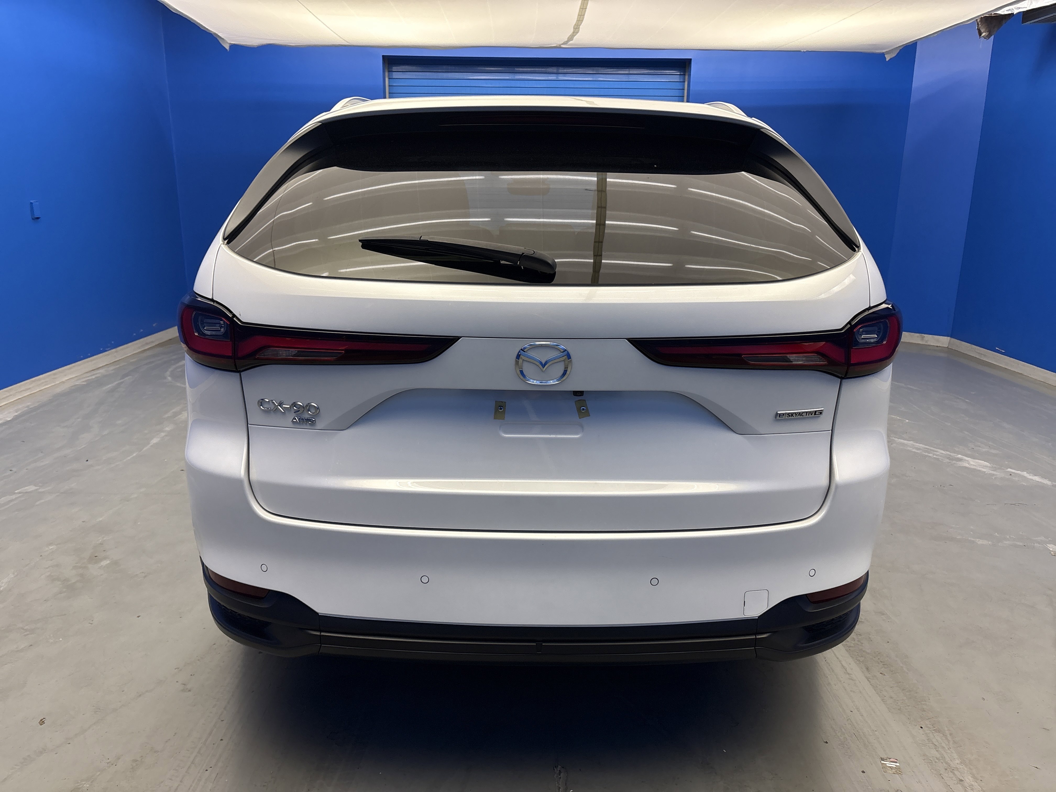 Used 2025 Rhodium White Premium Mazda Preferred Package image 6