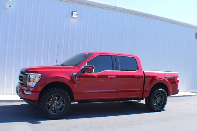 Used 2022  Ford LARIAT image 4