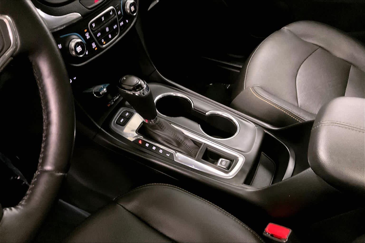 Used 2020 Midnight Blue Metallic Chevrolet Premier image 17