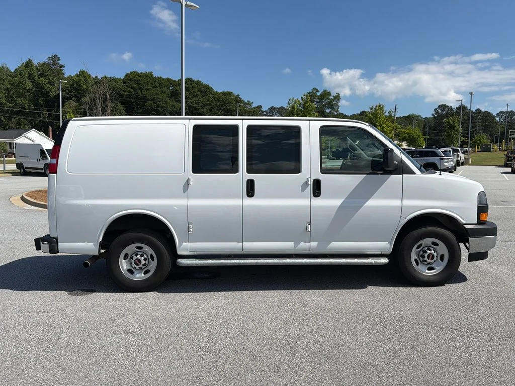 Used 2024 White GMC Work Van image 8