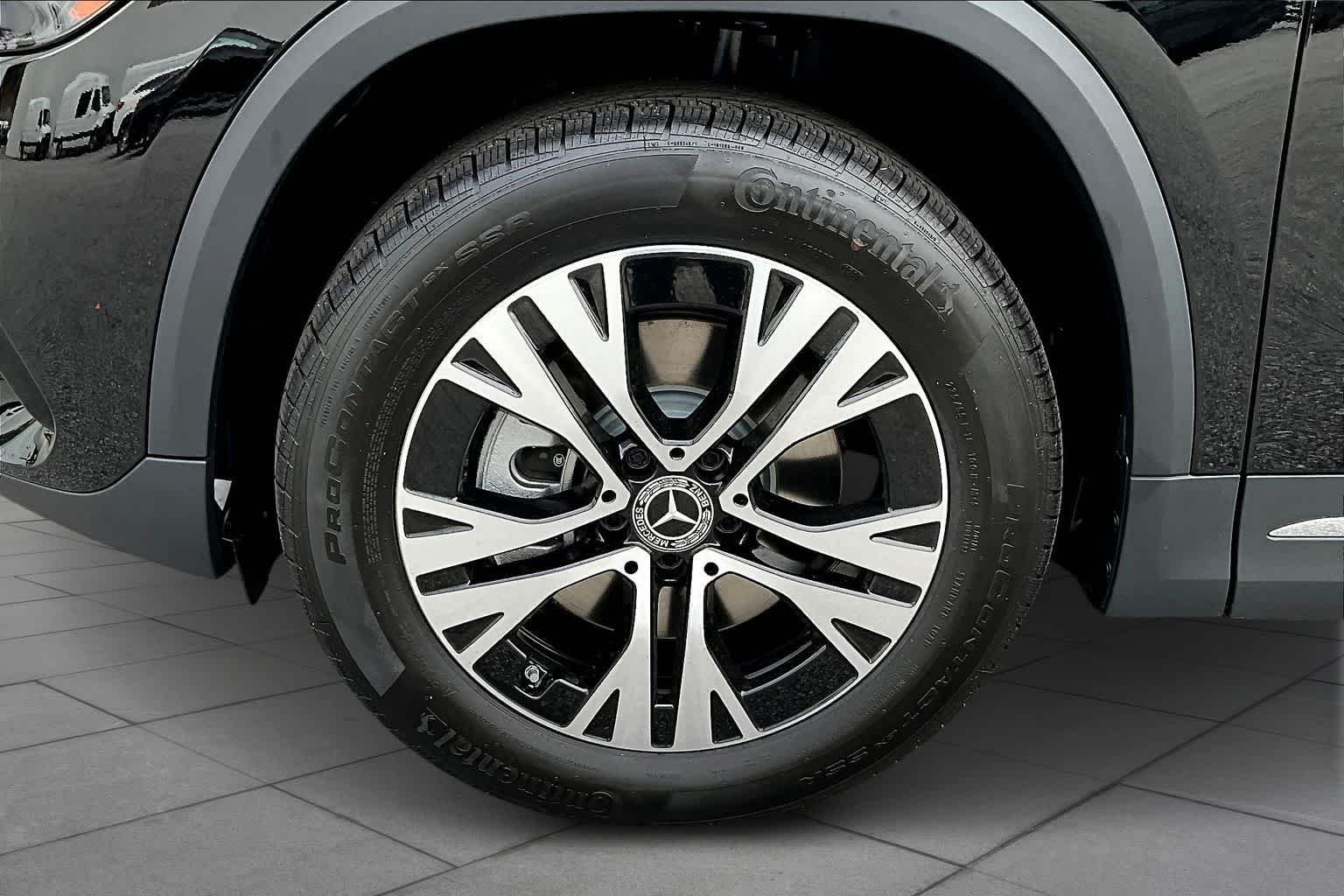 Used 2026 Night Black Mercedes-Benz GLA 250 image 10