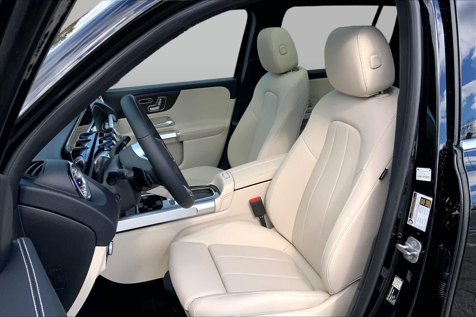 New 2026 Night Black Mercedes-Benz GLB 250 image 12