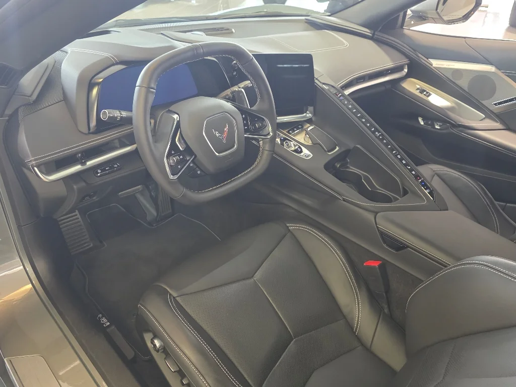 Used 2022 Hypersonic Gray Metallic Chevrolet Stingray image 2