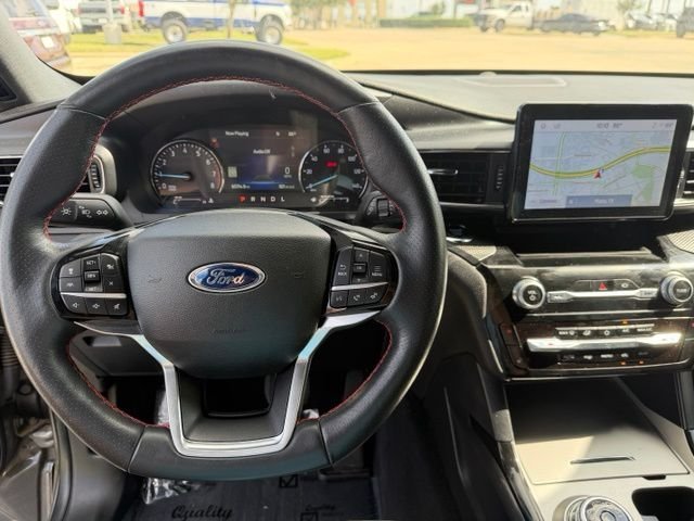 Used 2023 Gray Ford ST-Line image 14