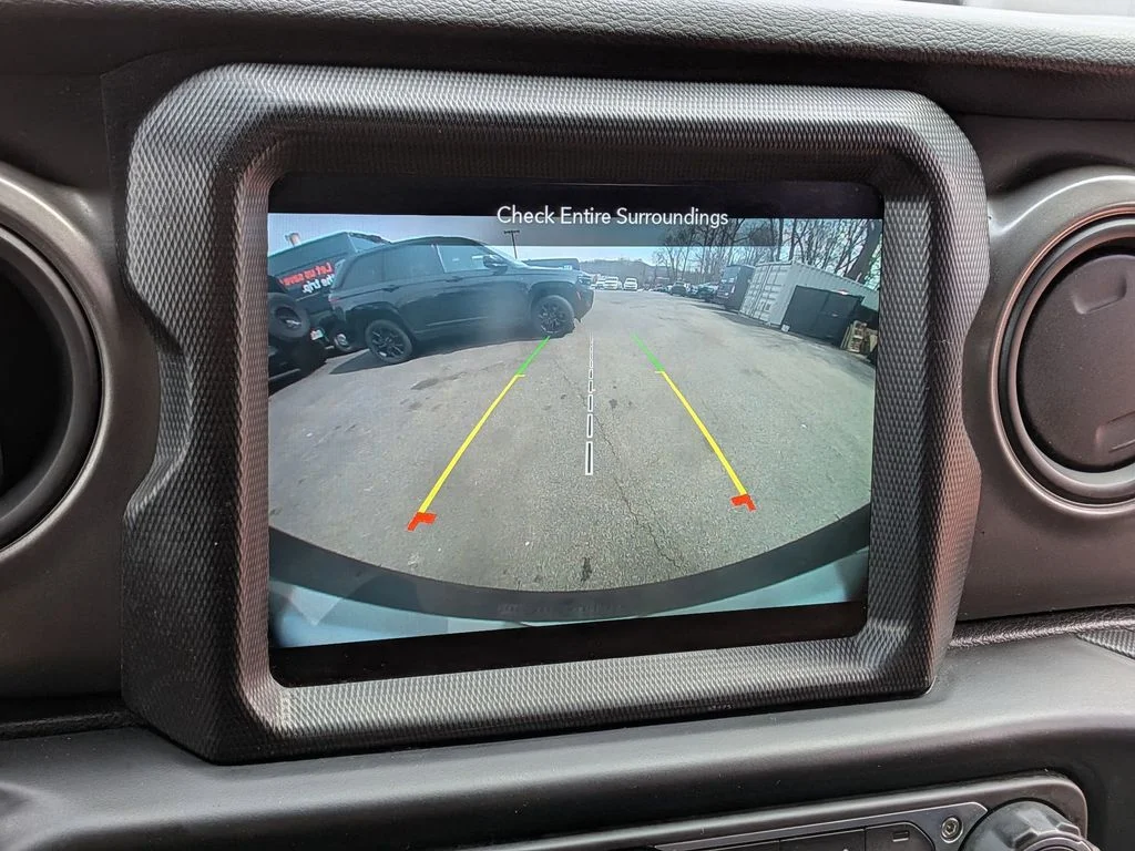 Used 2022 Gray Jeep Unlimited Sport S image 19