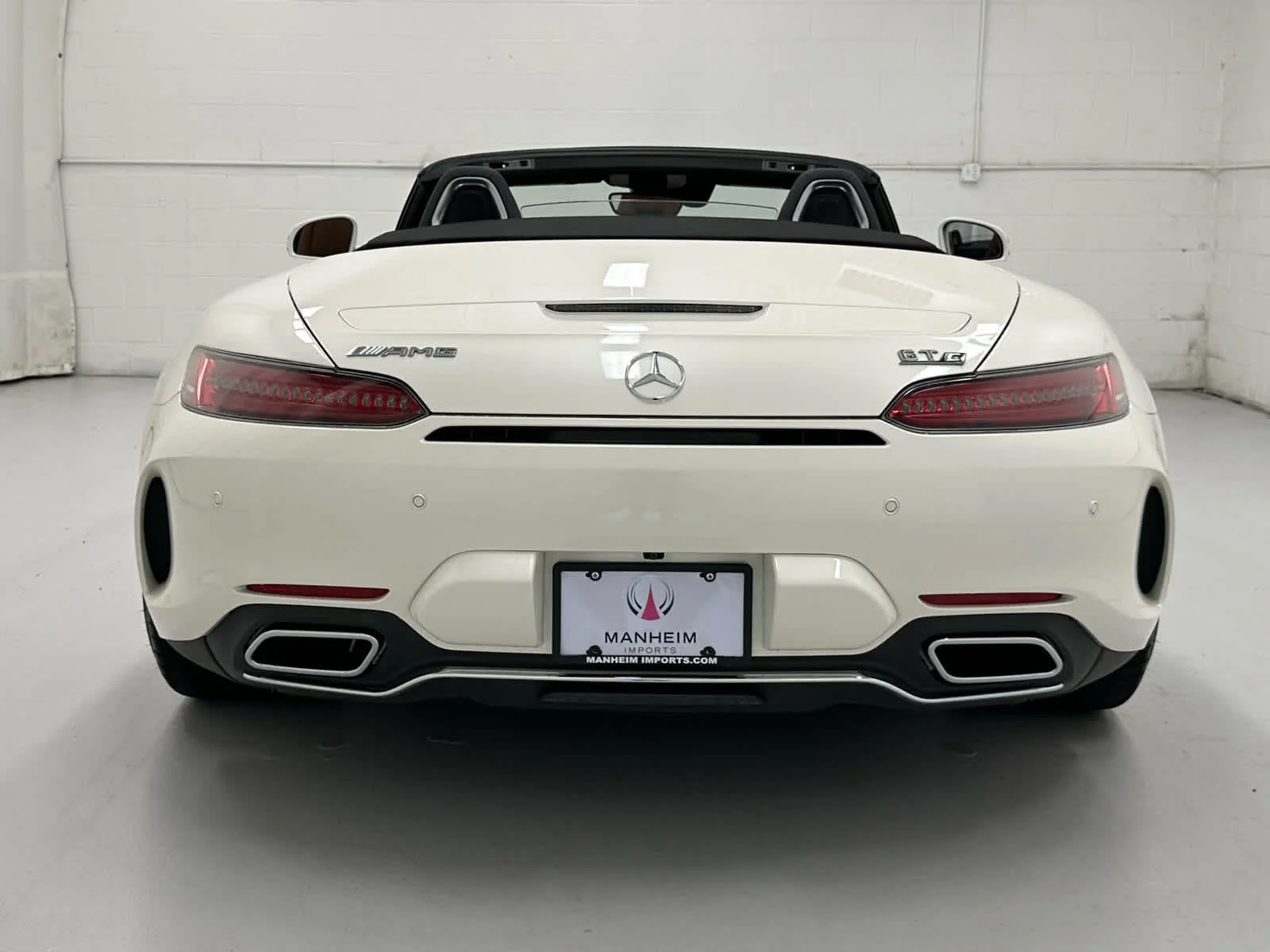 Used 2018 designo Diamond White Metallic Mercedes-Benz AMG® GT C image 7