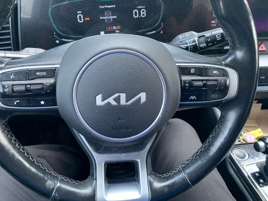 Used 2023 Glacial White Pearl Kia EX image 15