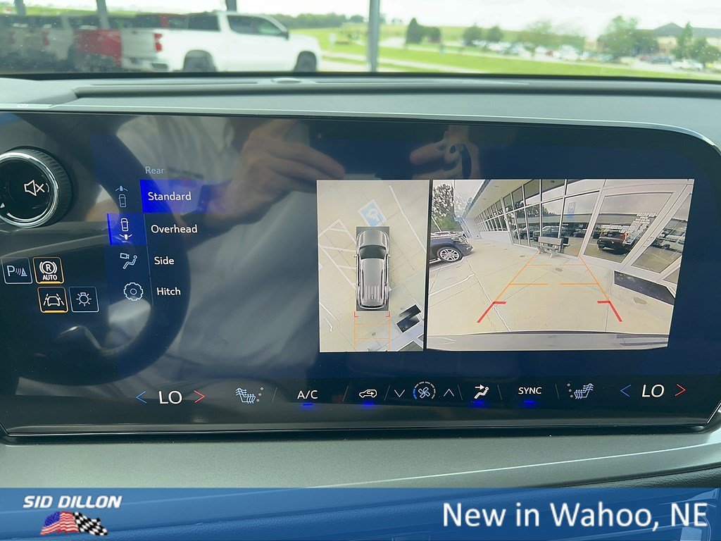 2027 Chevrolet Traverse LT - Photo 15