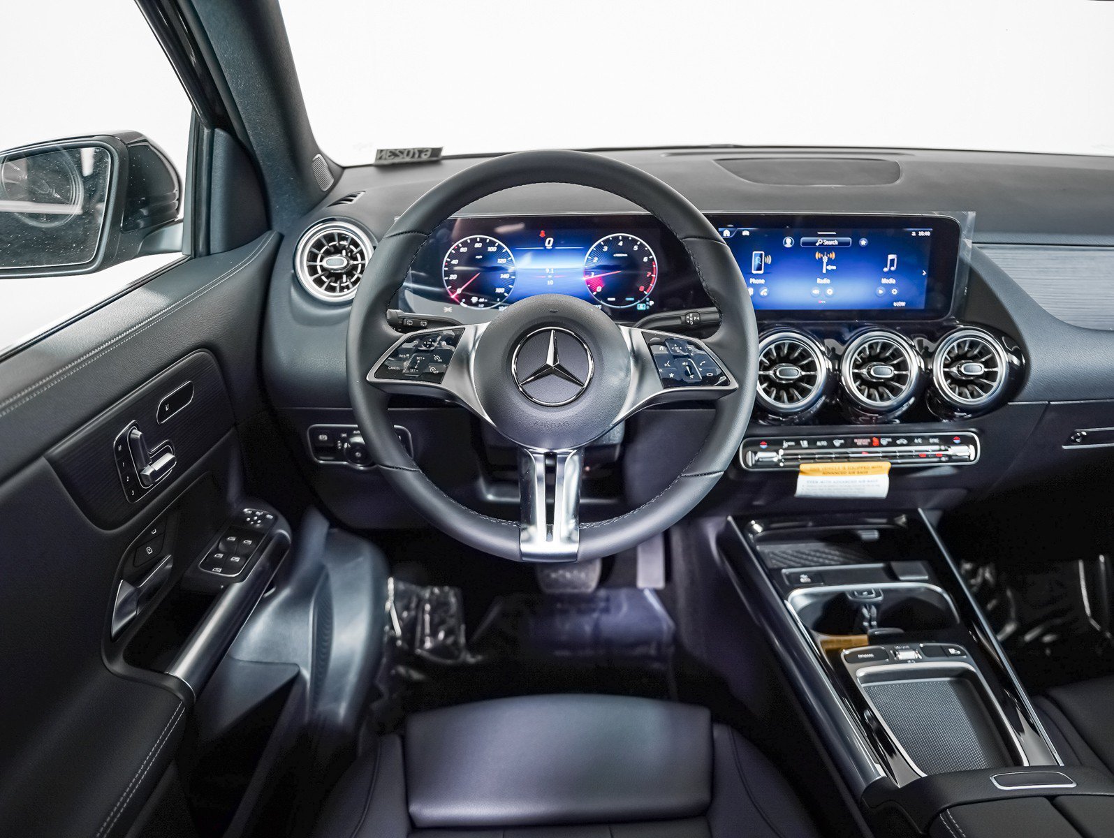 New 2026 Night Black Mercedes-Benz GLA 250 image 11