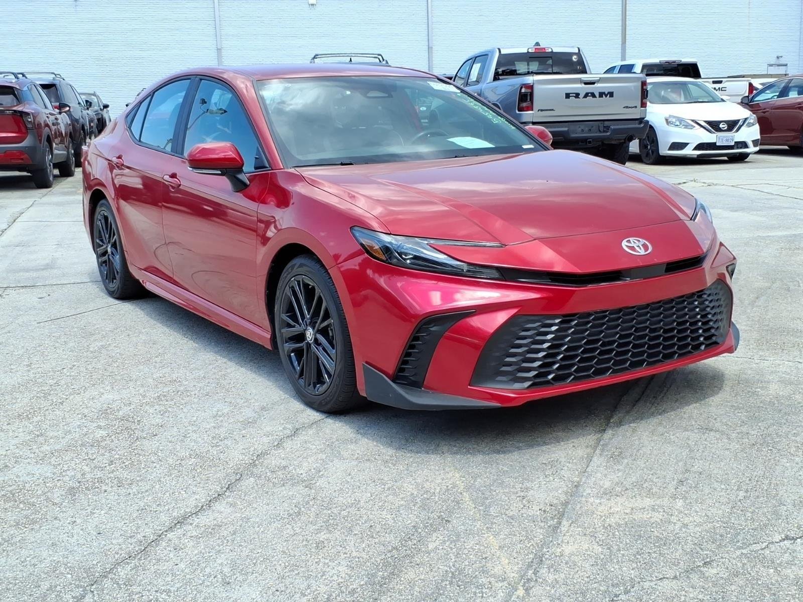 Used 2025 RED Toyota SE image 5