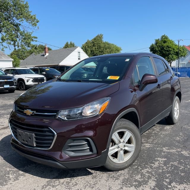 Used 2020 Red Chevrolet LS image 1