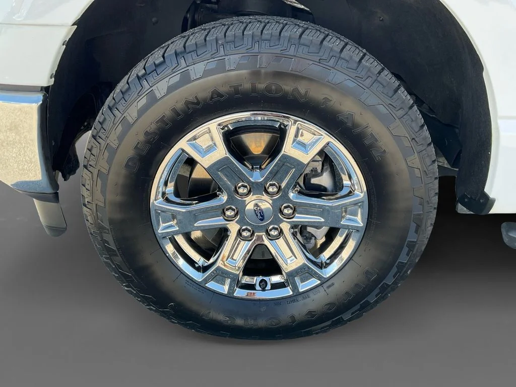 Used 2022 White Ford XLT image 14