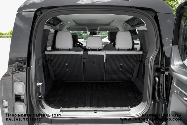 New 2026 Santorini Black Land Rover S image 53