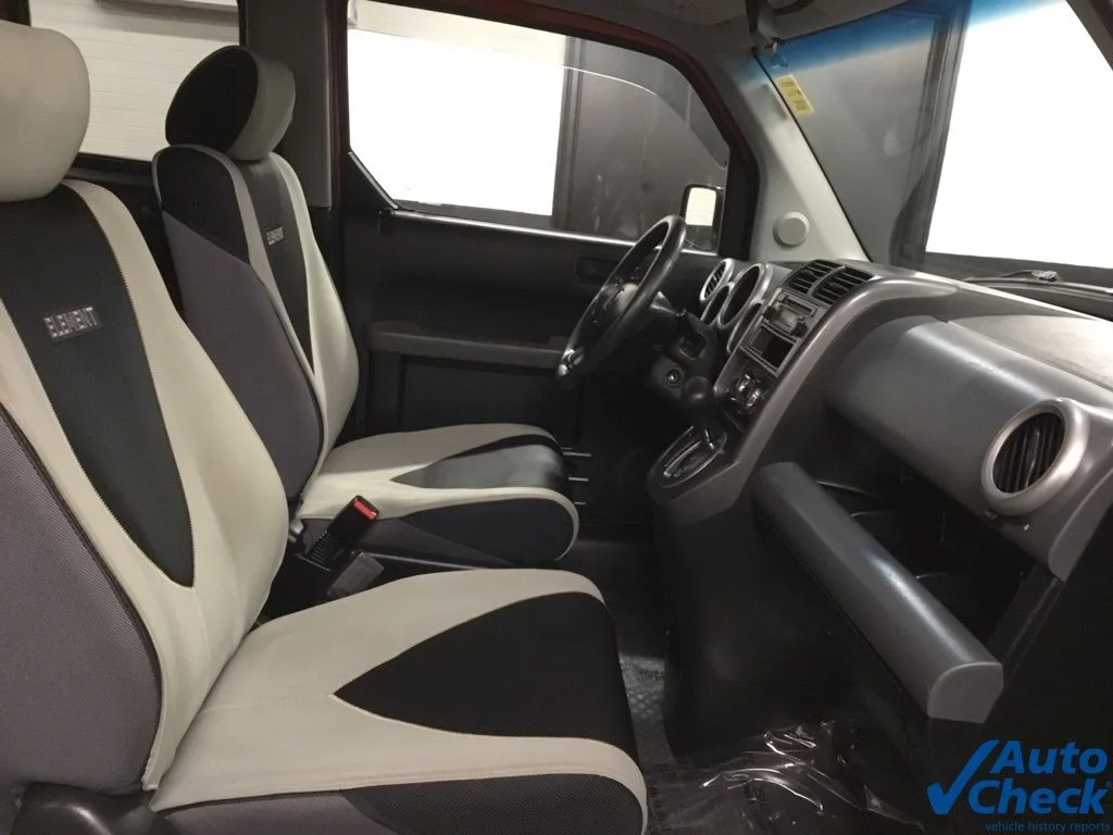 Used 2005 Orange Honda LX image 31