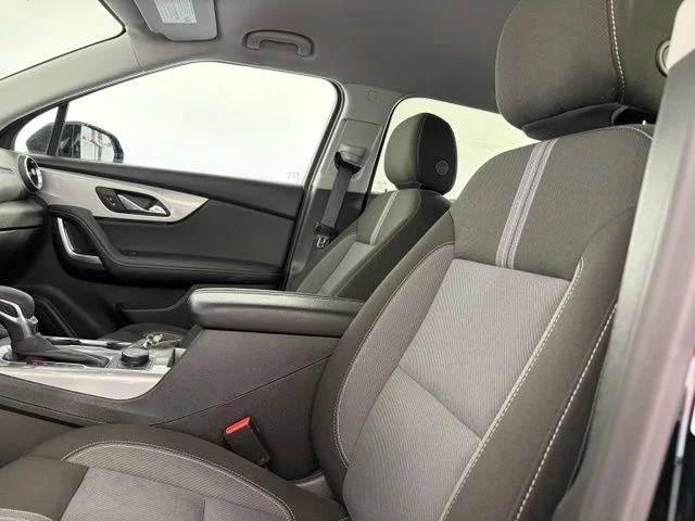Used 2025 Black Chevrolet LT image 11