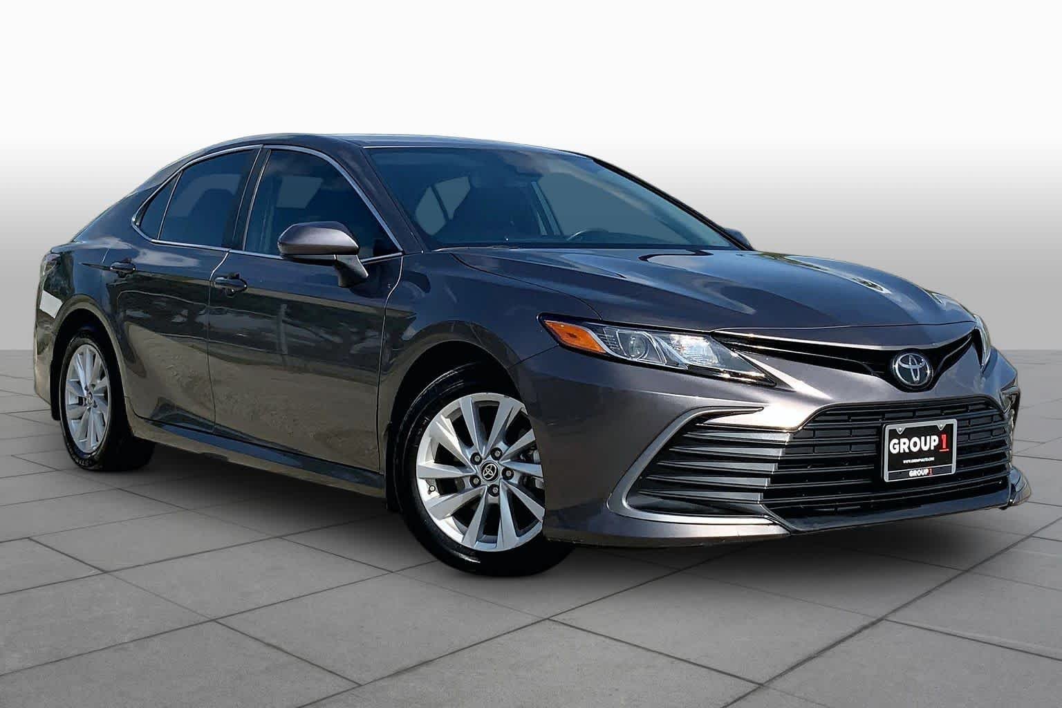 Used 2024 Predawn Gray Mica Toyota LE image 3
