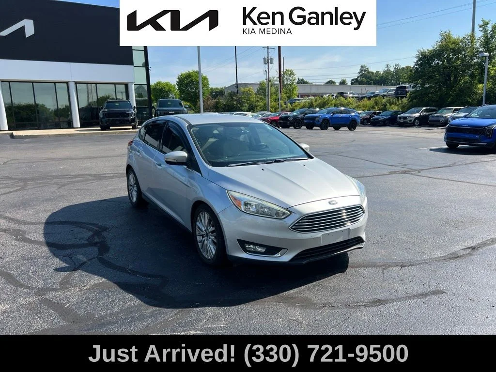 Used 2016 Silver Ford Titanium image 3
