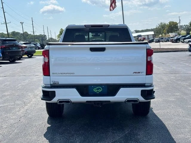 Used 2020 SUMMIT WHITE Chevrolet RST image 4