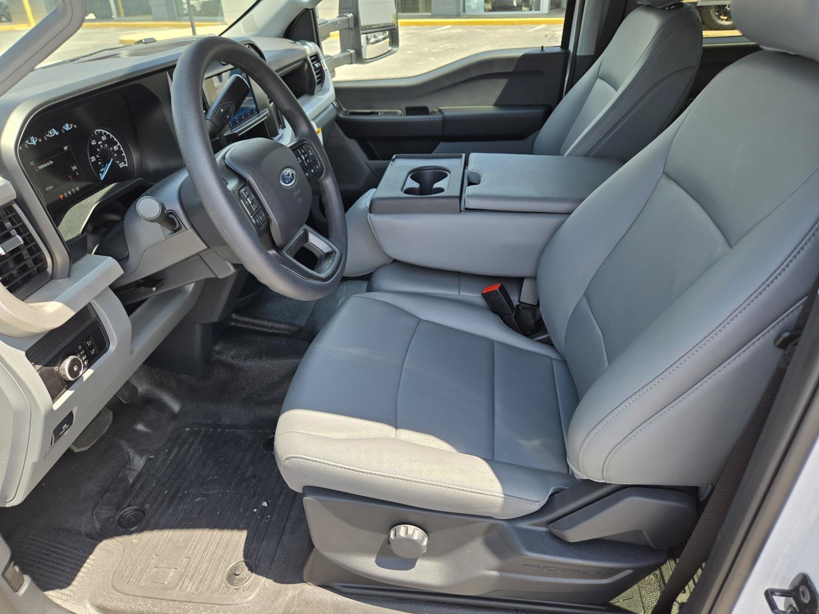 New 2026 Oxford White FORD F-350® XL image 16