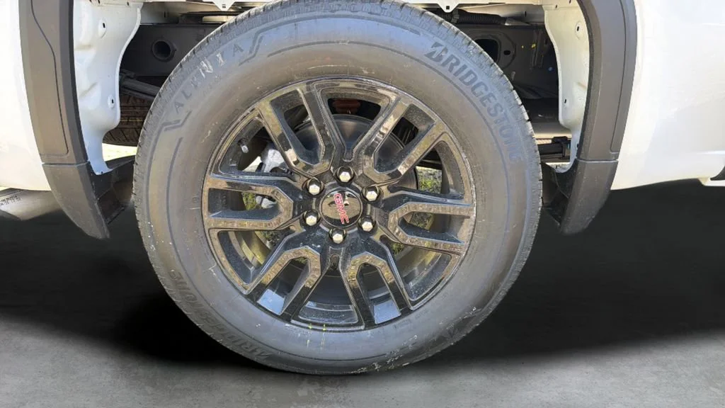 New 2026 Summit White GMC Elevation image 18