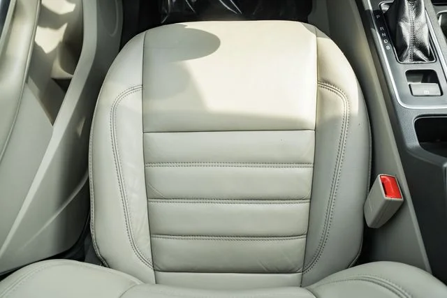 Used 2017 White Ford Titanium image 31