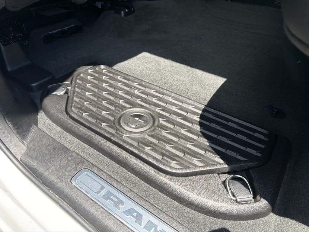 2022 RAM Ram 1500 Pickup Laramie - Photo 38