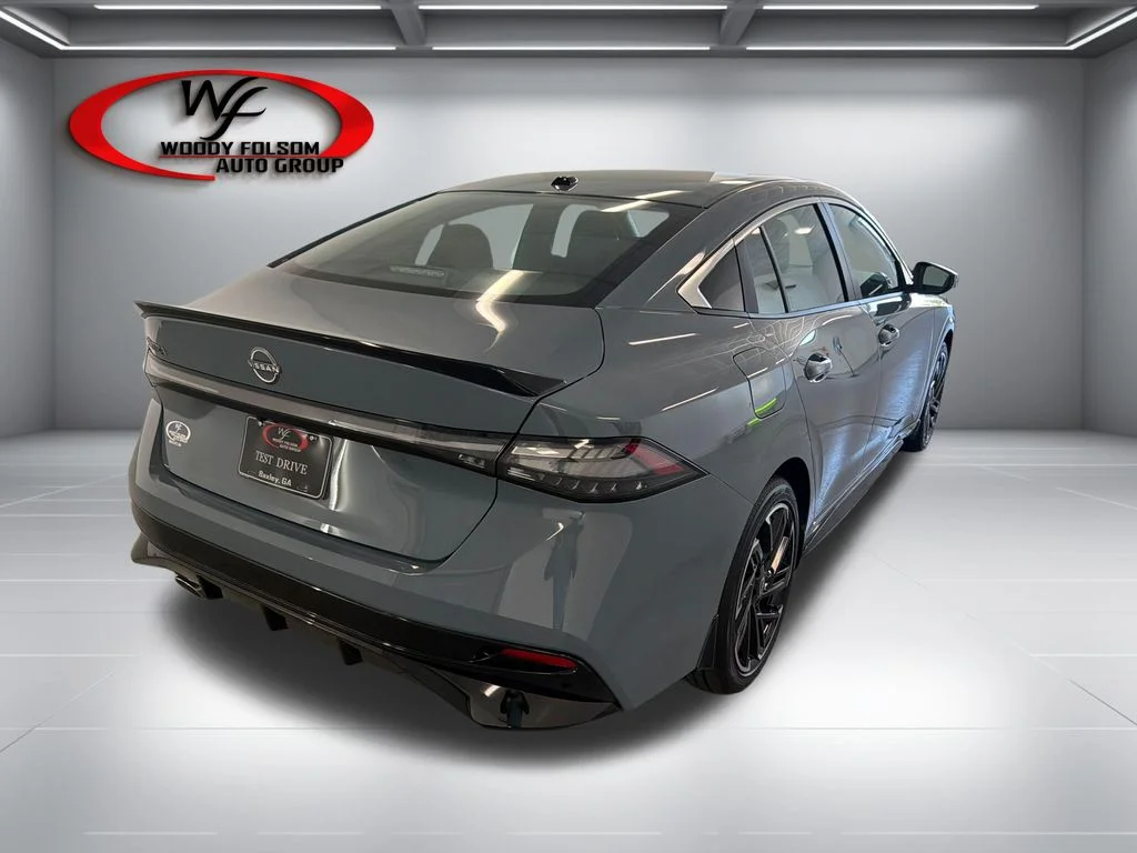 New 2027 Atlantic Gray Metallic Nissan SR image 6