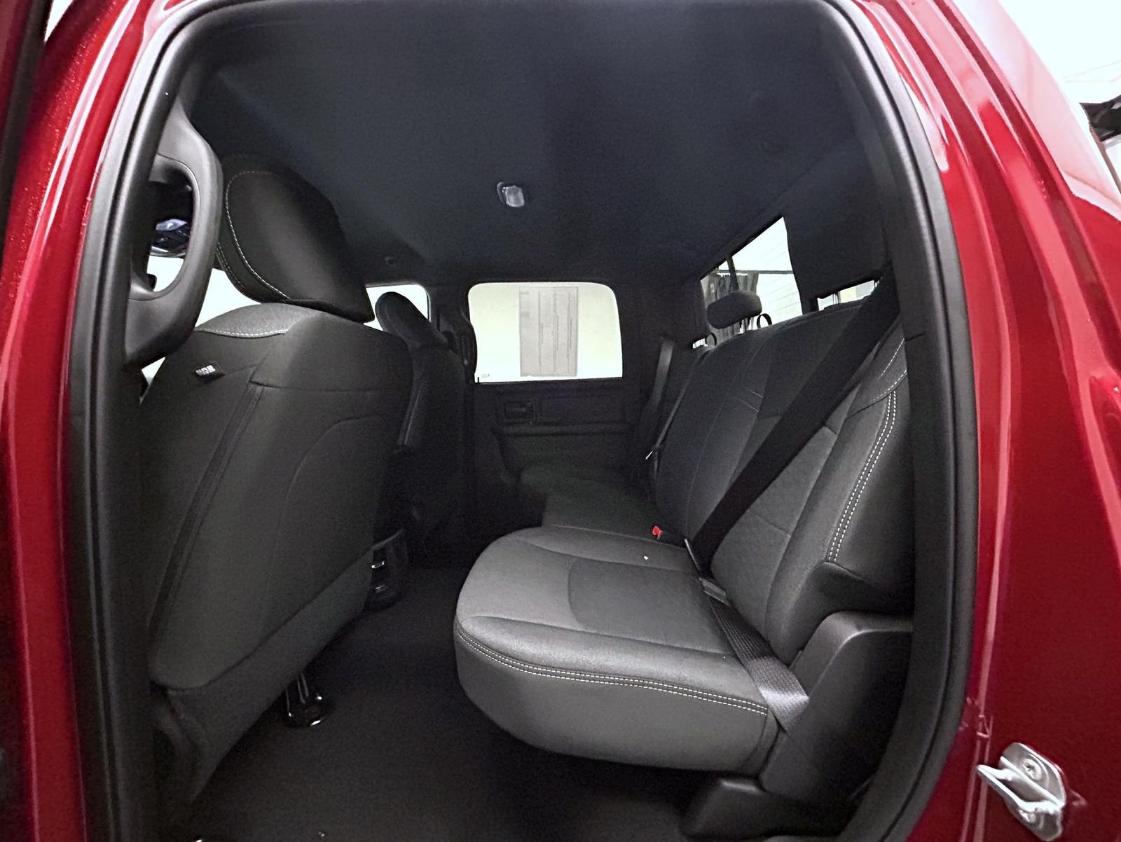 New 2026 Molten Red Pearl-Coat Exterior Paint RAM Tradesman image 11