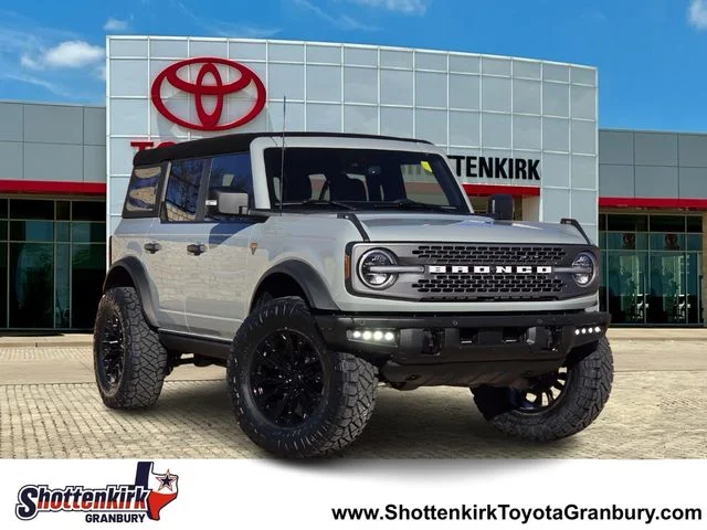 2023 Ford Bronco Badlands 4x4's photo