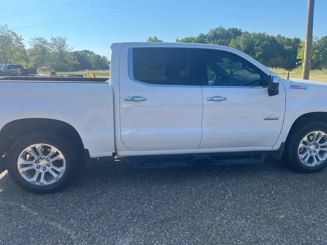 Used 2024 White Chevrolet LTZ image 9