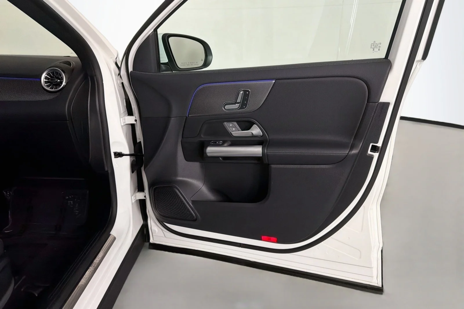 Used 2023 Polar White Mercedes-Benz 250 image 24