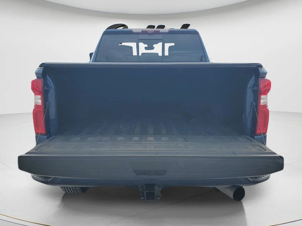 Used 2023 Northsky Blue Metallic Chevrolet High Country image 25