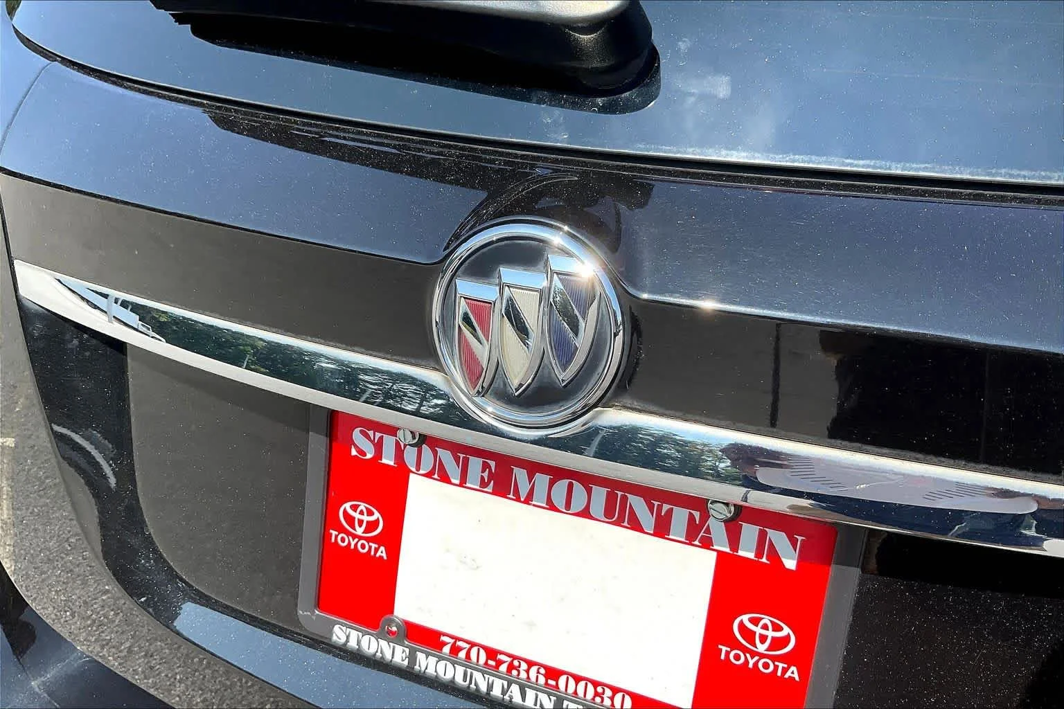 Used 2019 Ebony Twilight Metallic Buick Preferred image 10