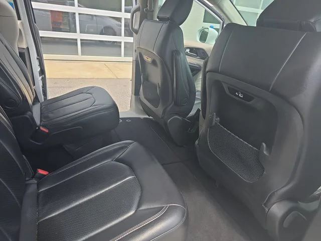 Used 2022 White Chrysler Touring L image 12