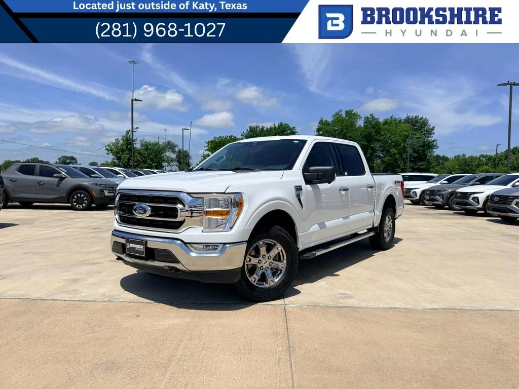 Used 2022 Oxford White Ford XLT image 1