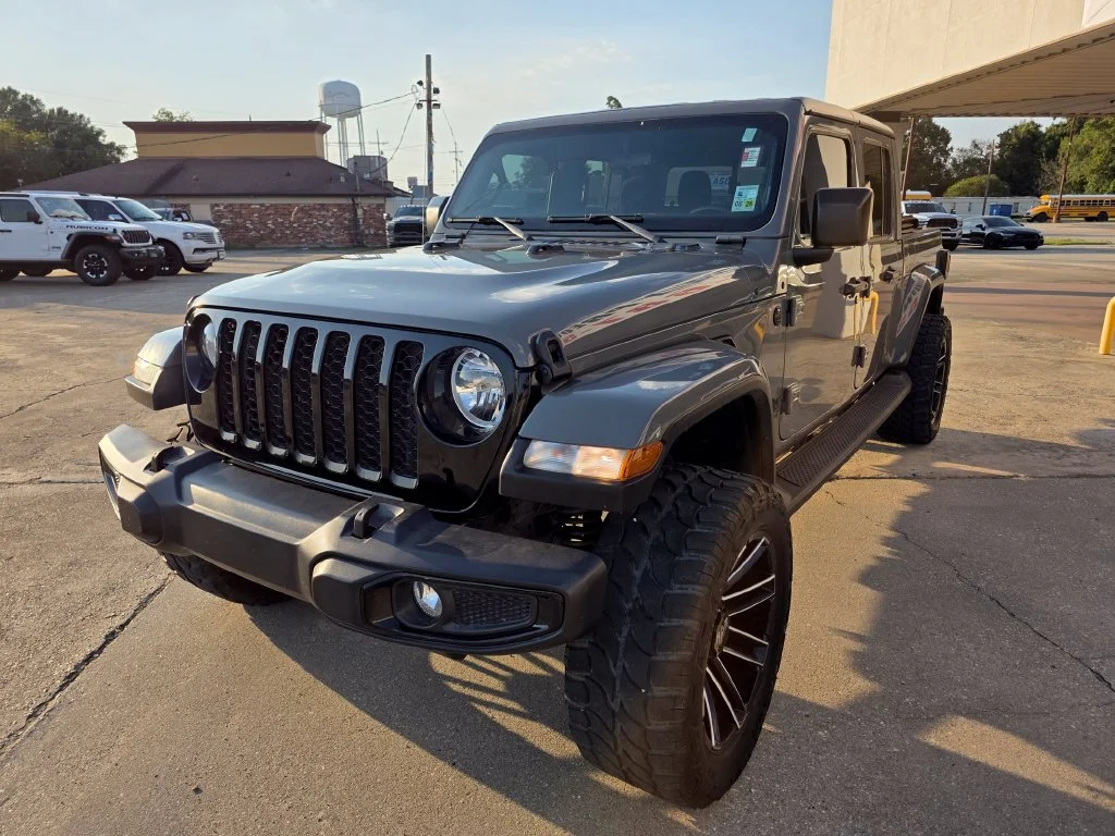Used 2021 Gray Jeep Willys image 5