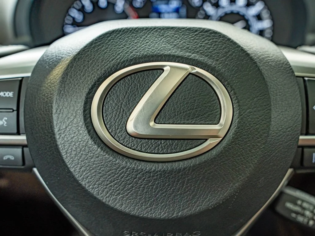Certified Used 2023 Caviar Lexus 460 image 23