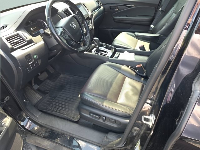 Certified Used 2017 Crystal Black Pearl Honda Black Edition image 14